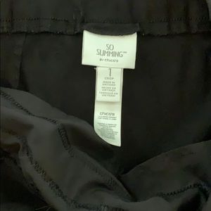Chico’s So Slimming Crop pants. Size 1